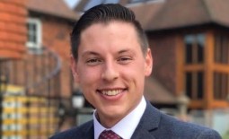 Jamesmartinyoung Photo